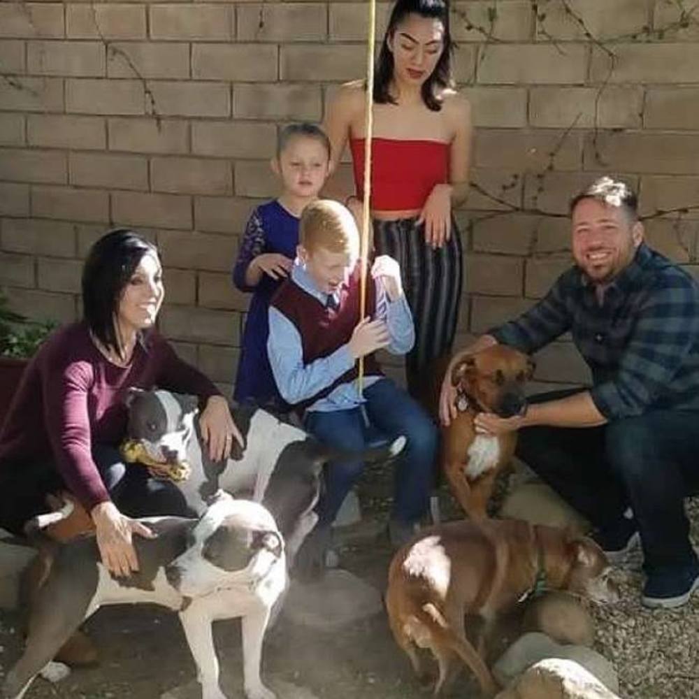 Meet your Posher, Elizabeth